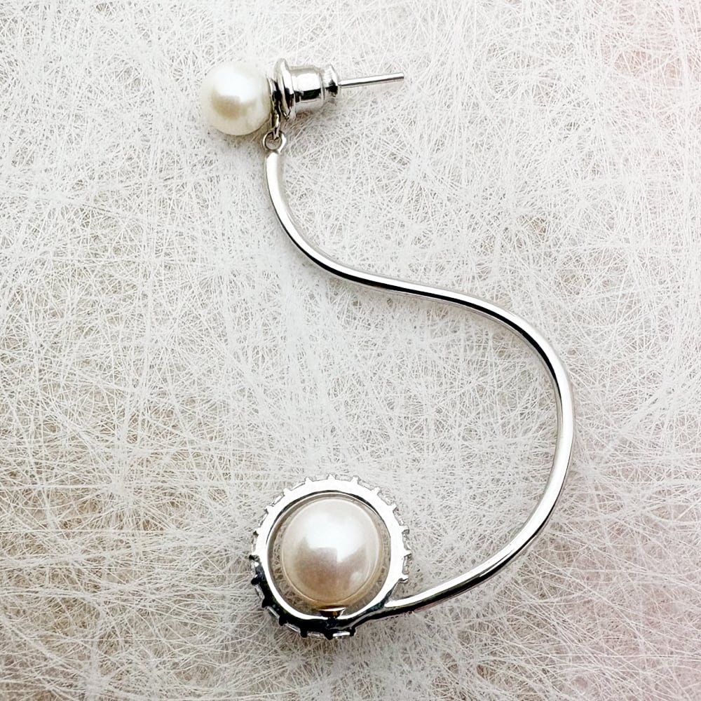 ELE0027Sワイヤーボールシルバーピアス（両耳用） Silver