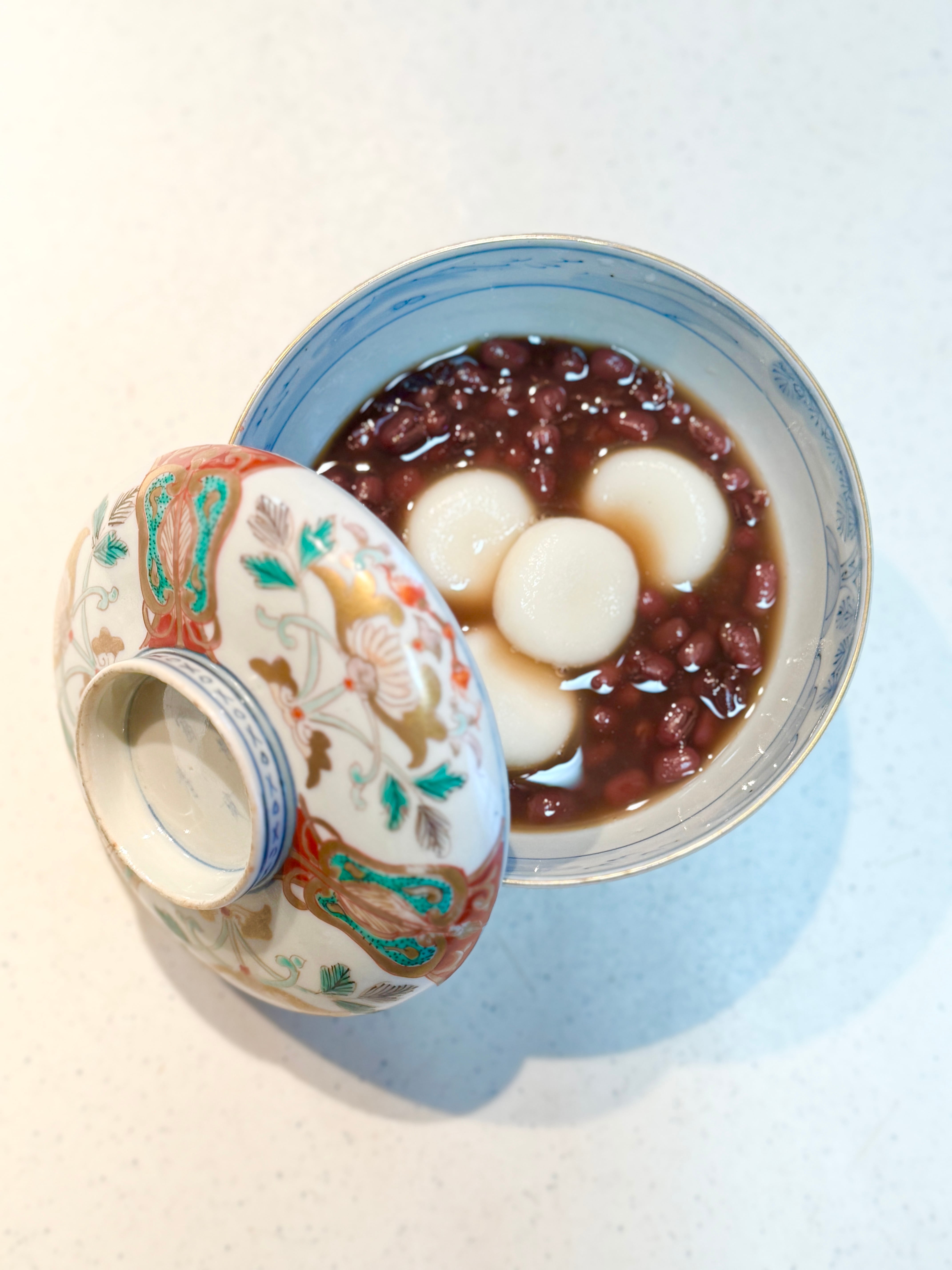 古伊万里 金彩色絵蓋付きご飯茶碗 2客セット 江戸期蓋物ご飯茶碗 古伊万里 金彩色絵蓋付きご飯茶碗 2客セット 江戸期蓋物ご飯茶碗