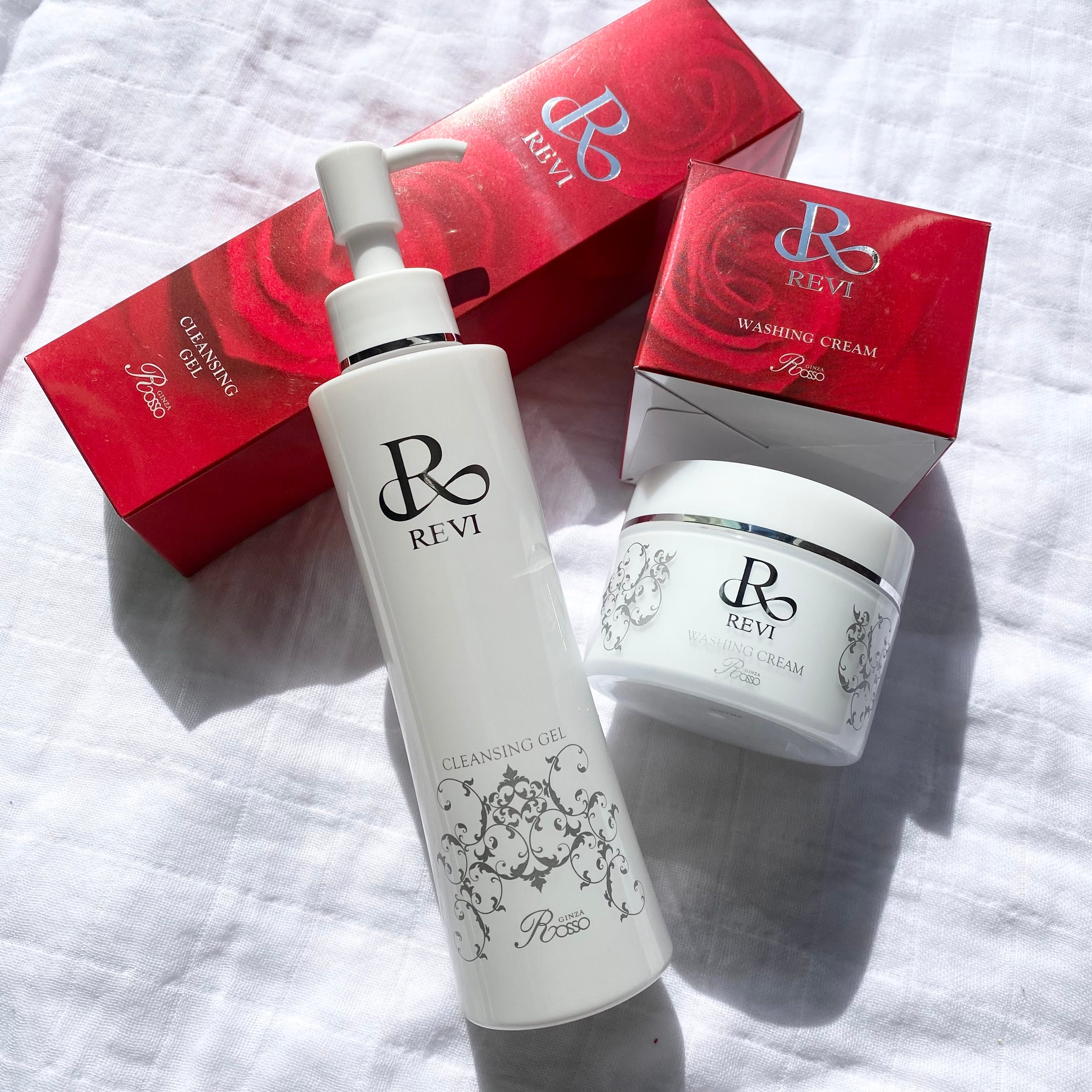 クレンジング洗顔他 基礎化粧品4点セットルヴィREVI 化粧水 
