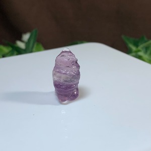 38.可愛い小さいフローライトふくろう