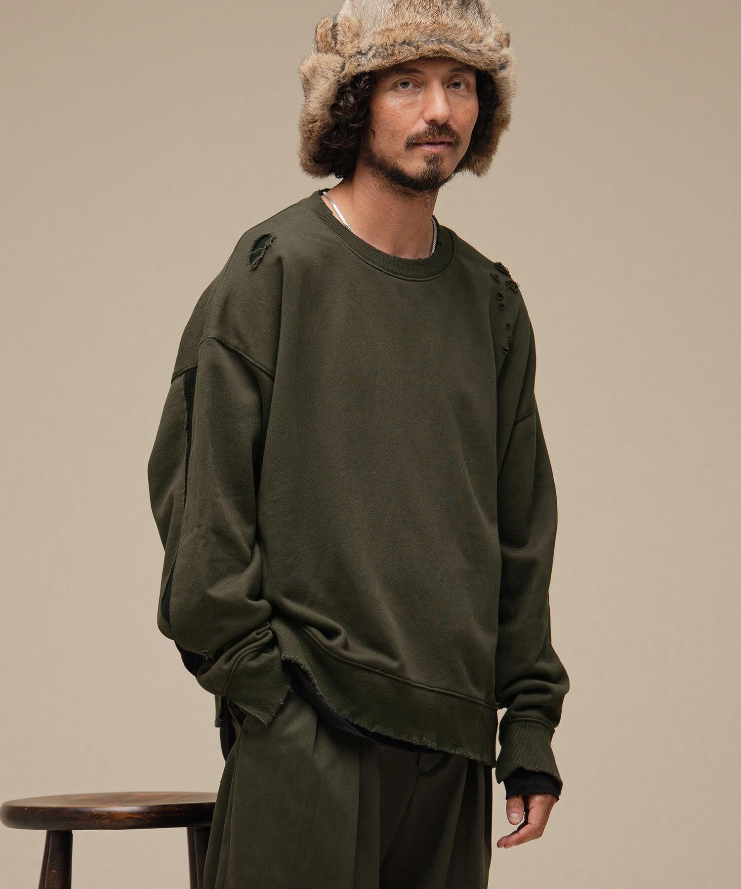 THEOREM Laidback Stacked CN Sweatshirt (CHA) TRM-2624007