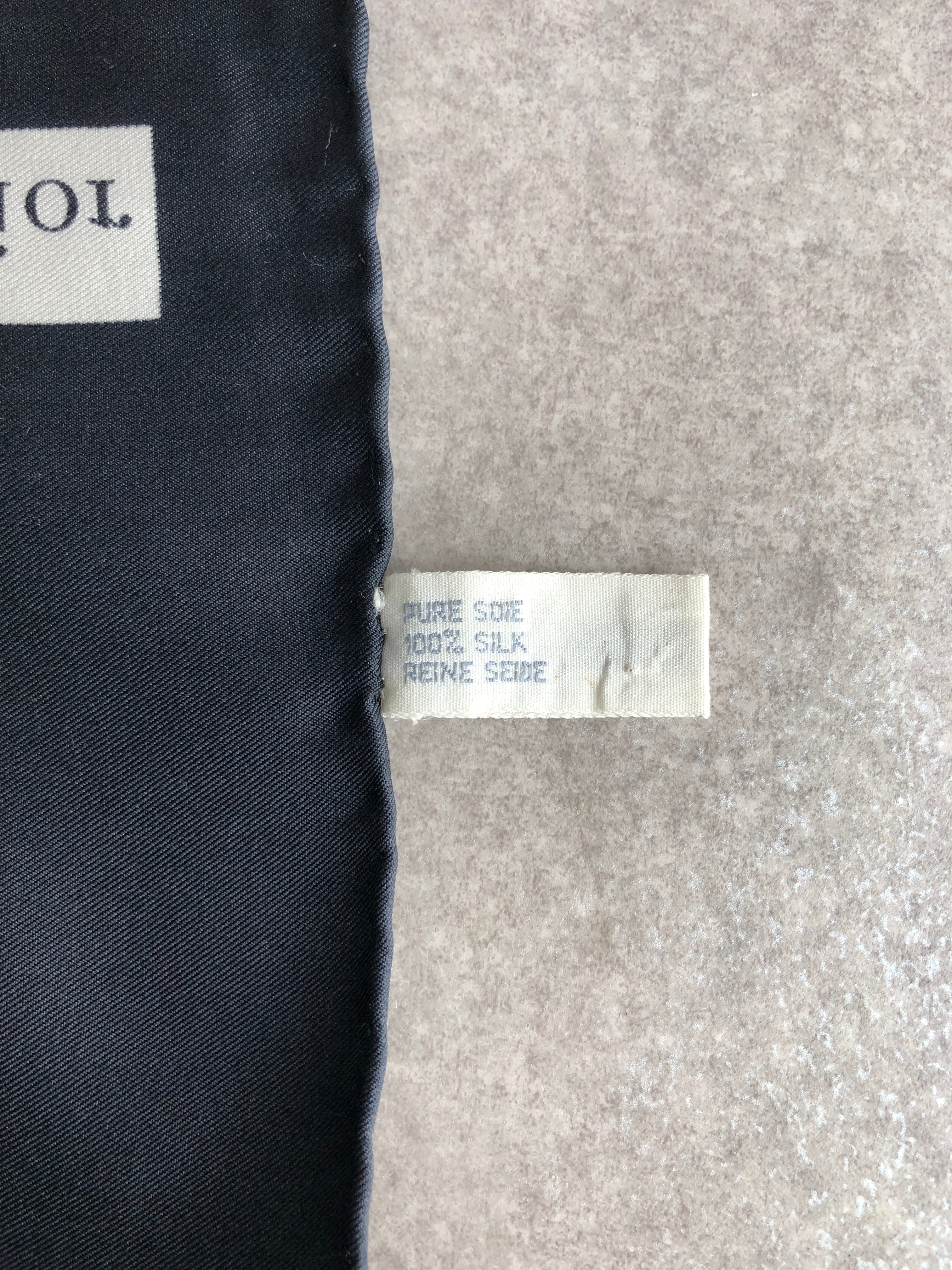 Christian Dior クリスチャン ディオール スカーフ ブラック Dロゴ