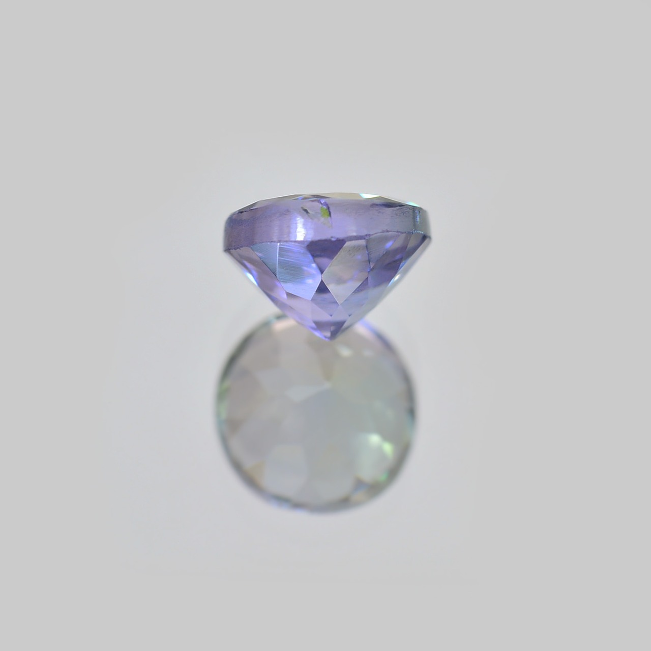 非加熱タンザナイト 0.71ct ルース ラウンド バイカラー