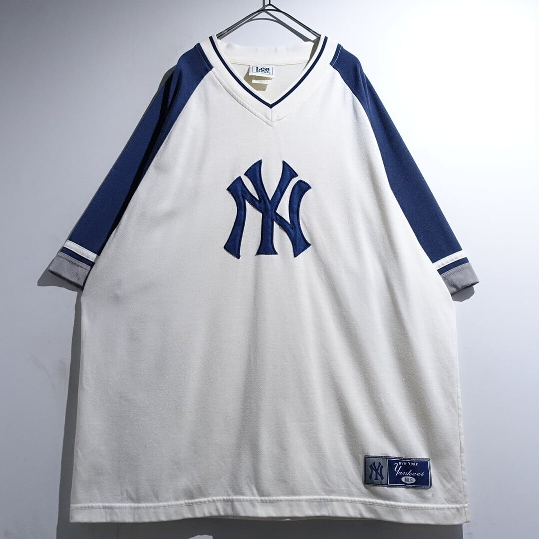 "Lee × New York Yankees" White × Navy Logo Embroidery V-Neck Baseball Jersey