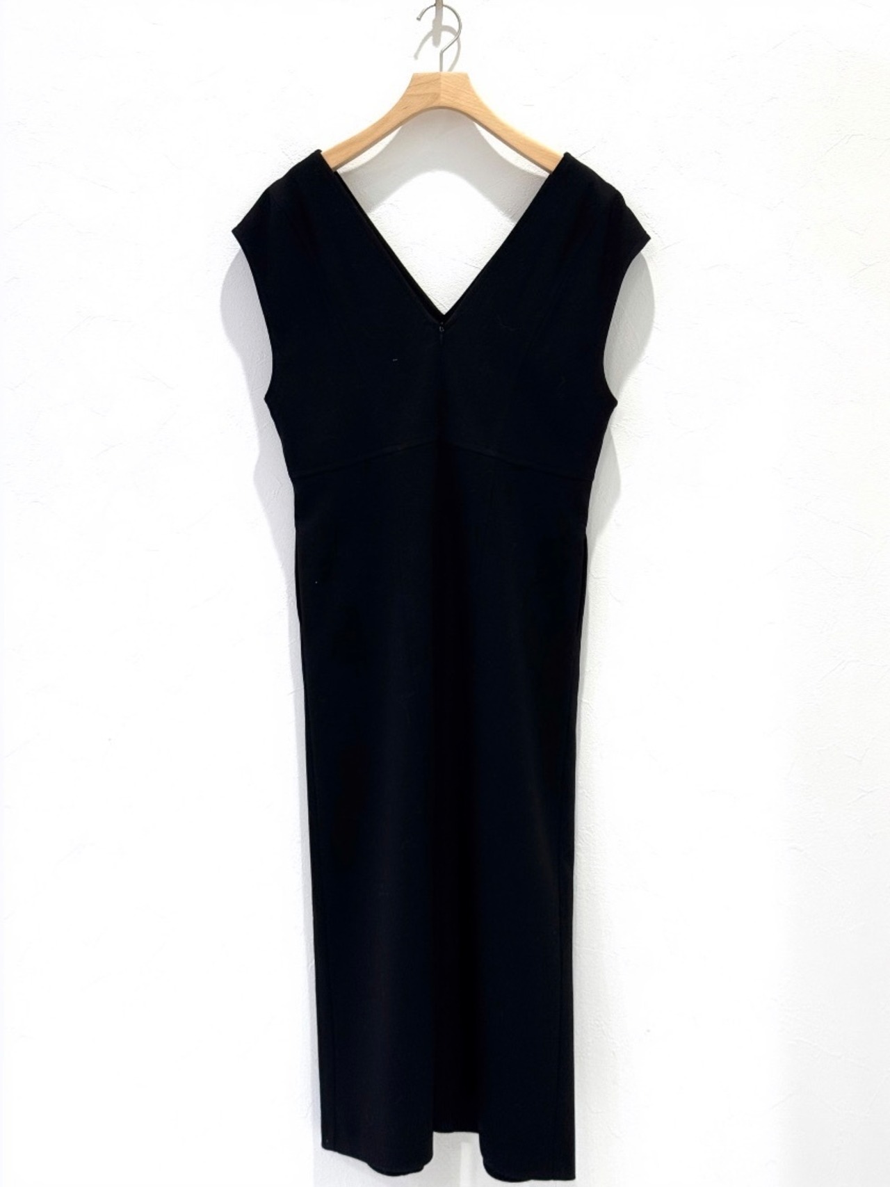 Vネックジャンパースカート