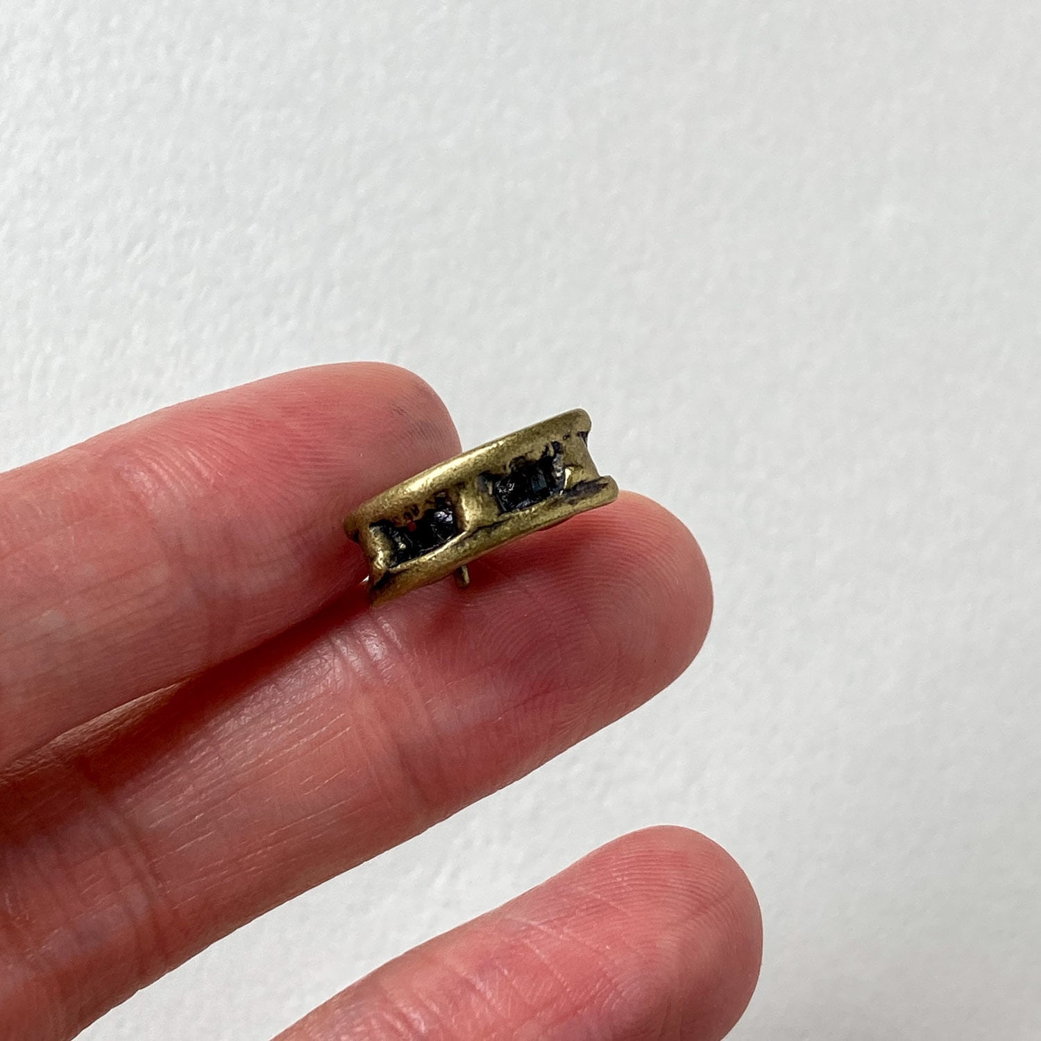 アンティーク風 立体木馬チャーム | Dua-アクセサリーパーツショップ