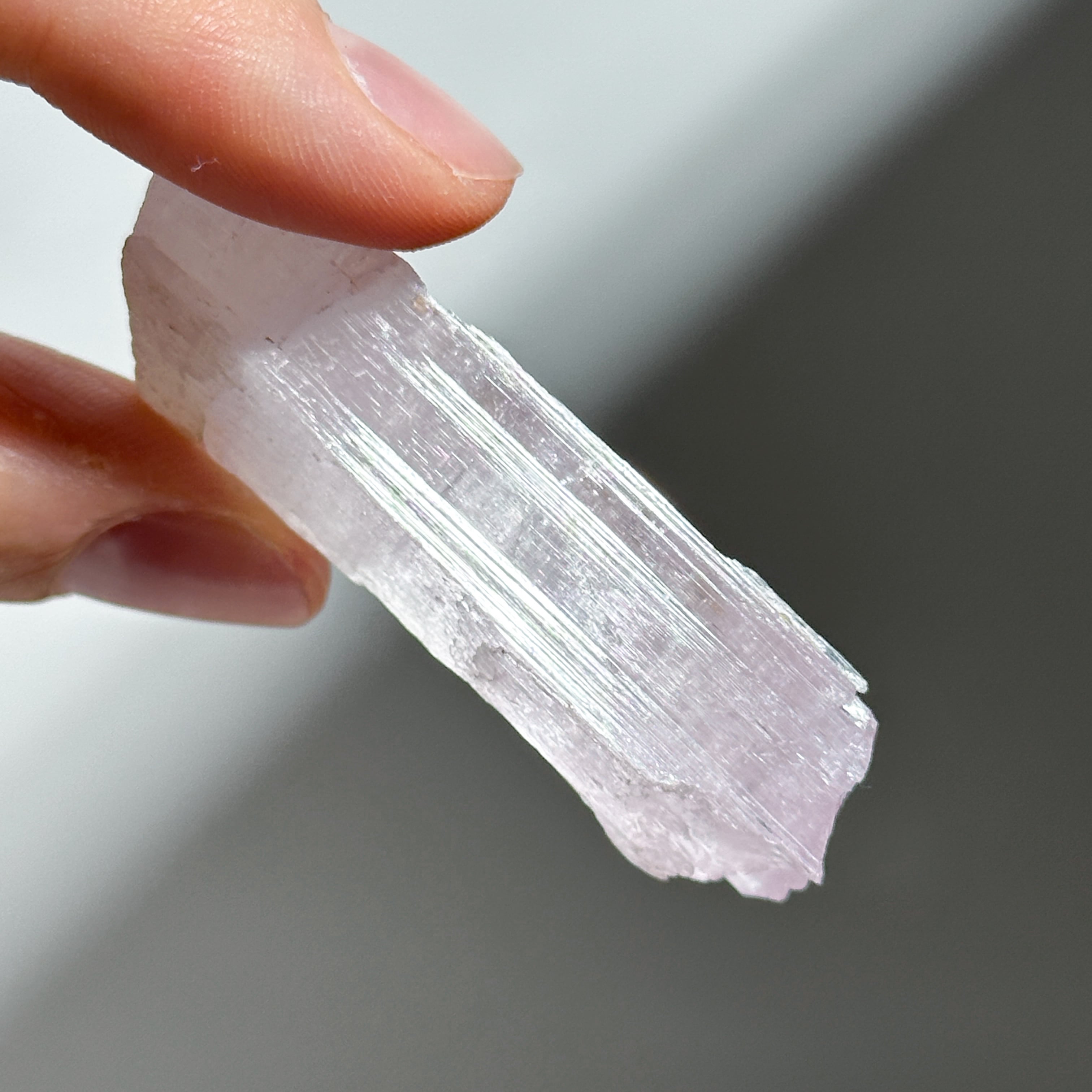 ハイクォリティ】クンツァイト 原石91◇ Kunzite ◇天然石・鉱物