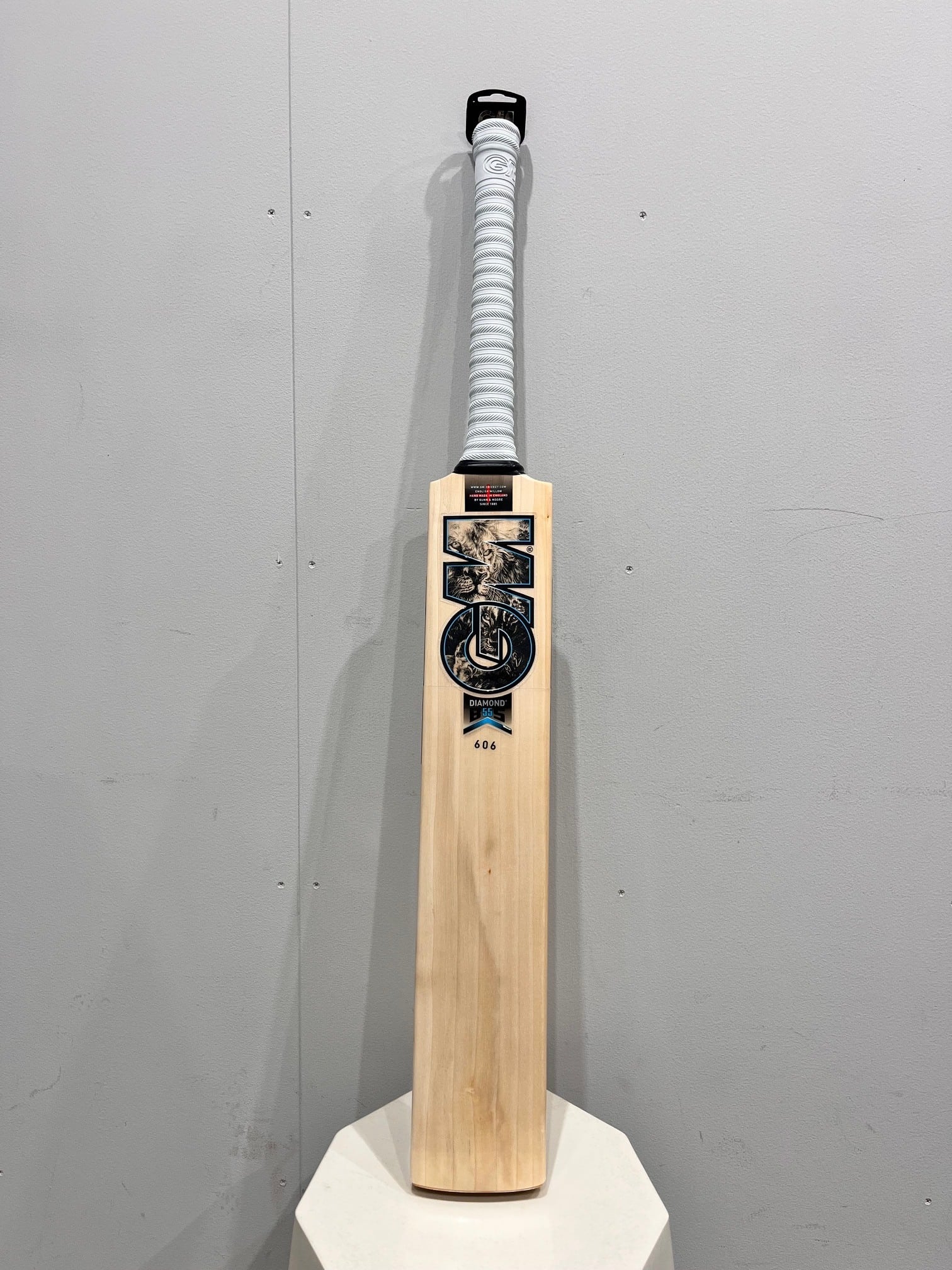 GM English Willow Bat Diamond 606 - SH