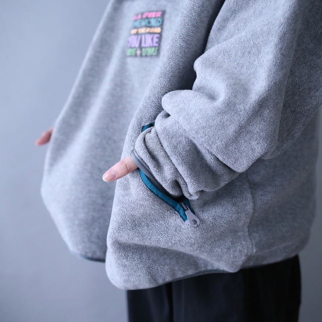 psychedelic color switching design XXL over silhouette half-zip fleece pullover