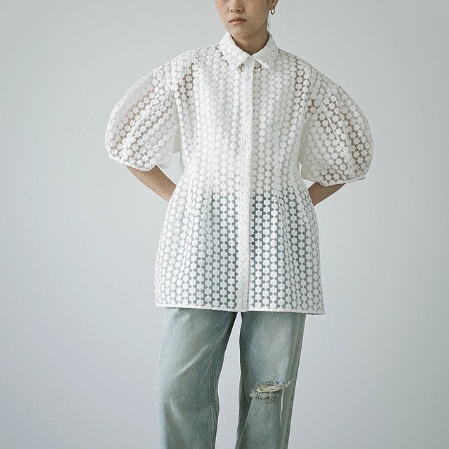 Sheer Flower Puff Sleeve シャツ [26010386]