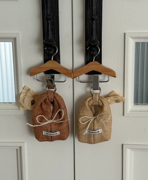 予約【tak!tak!tak!tak!】Butter Rattan Poop Bag