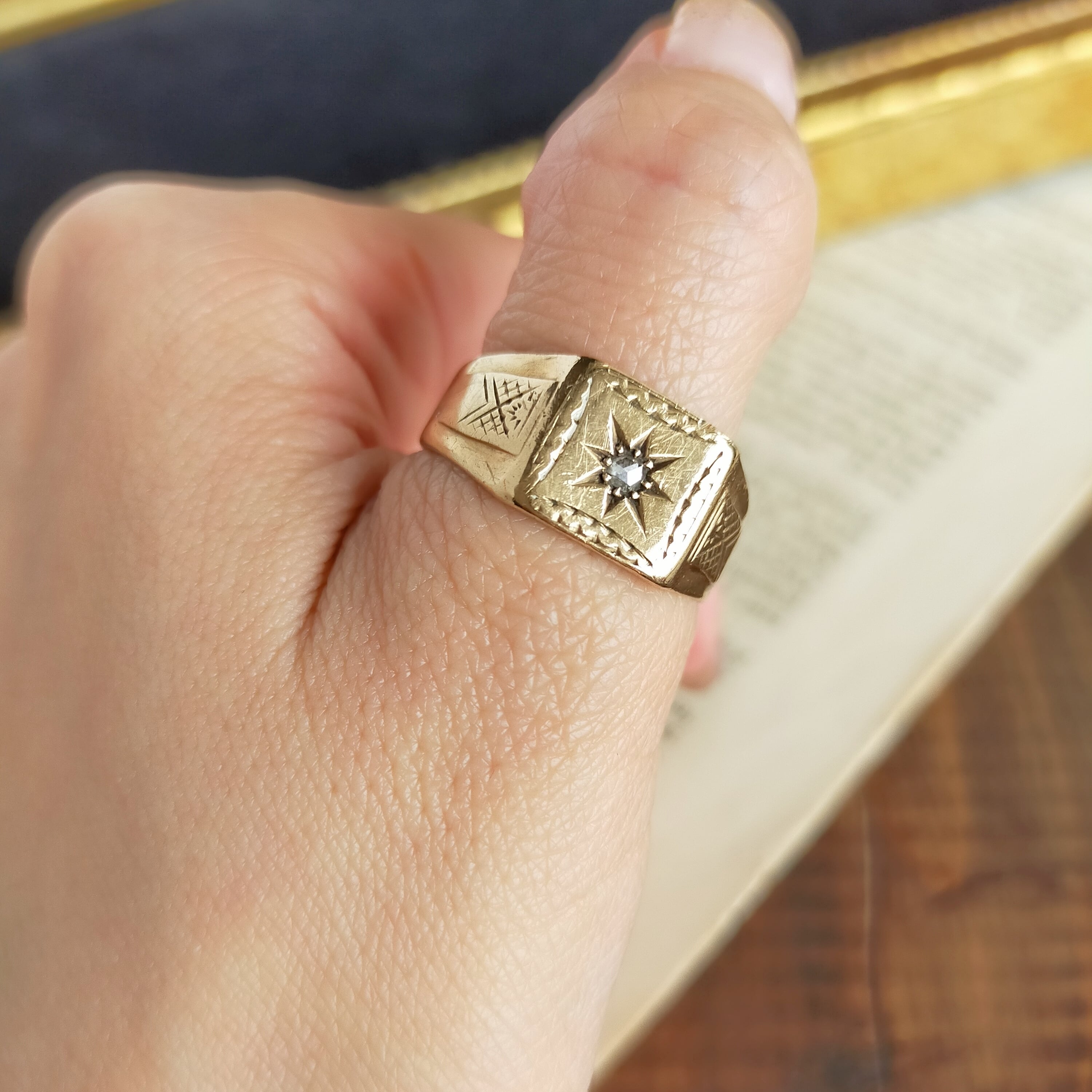 英国 シグネット エナメル ゴールドリング 20号 9金 約9g シグネット