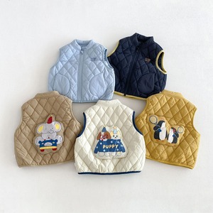 【BABY&KID】暖かいペンギン柄ベスト