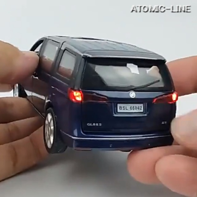 ビュイック GL8 1/32 ミニカー 全4色 ライト点灯 エンジンサウンド 合金モデル 模型 ジオラマ