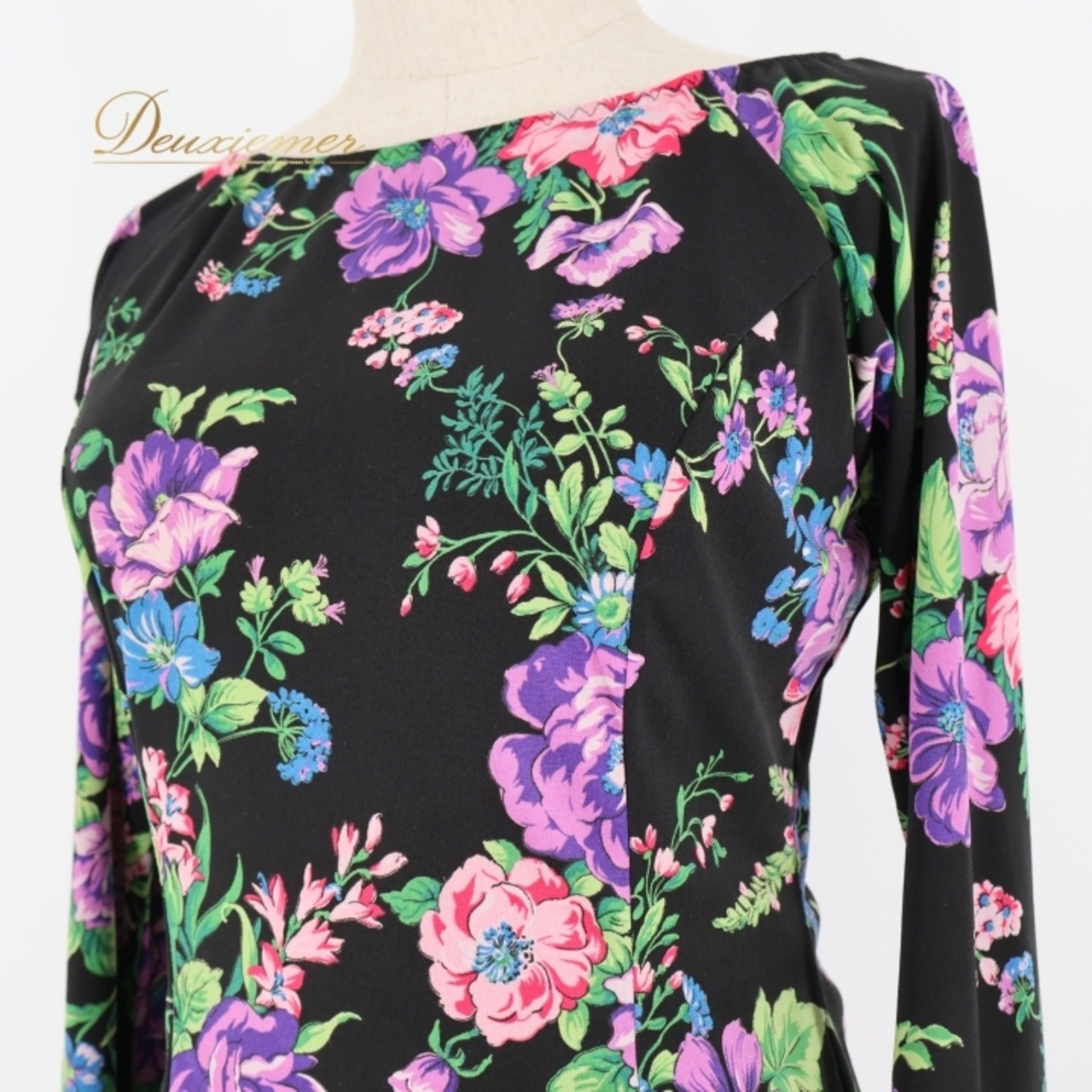 社交ダンス 衣装 チャコット Chacott ツーピース セットアップ 上下セット トップス スカート 黒 花柄 伸縮 レッスン パーティ 発表会 日本製 ブラック系 パープル系 ブルー系 動きやすい おしゃれ デザイン フェミニン 上品 レディース コスチューム ダンスウェア ステージ衣装 パフォーマンス用