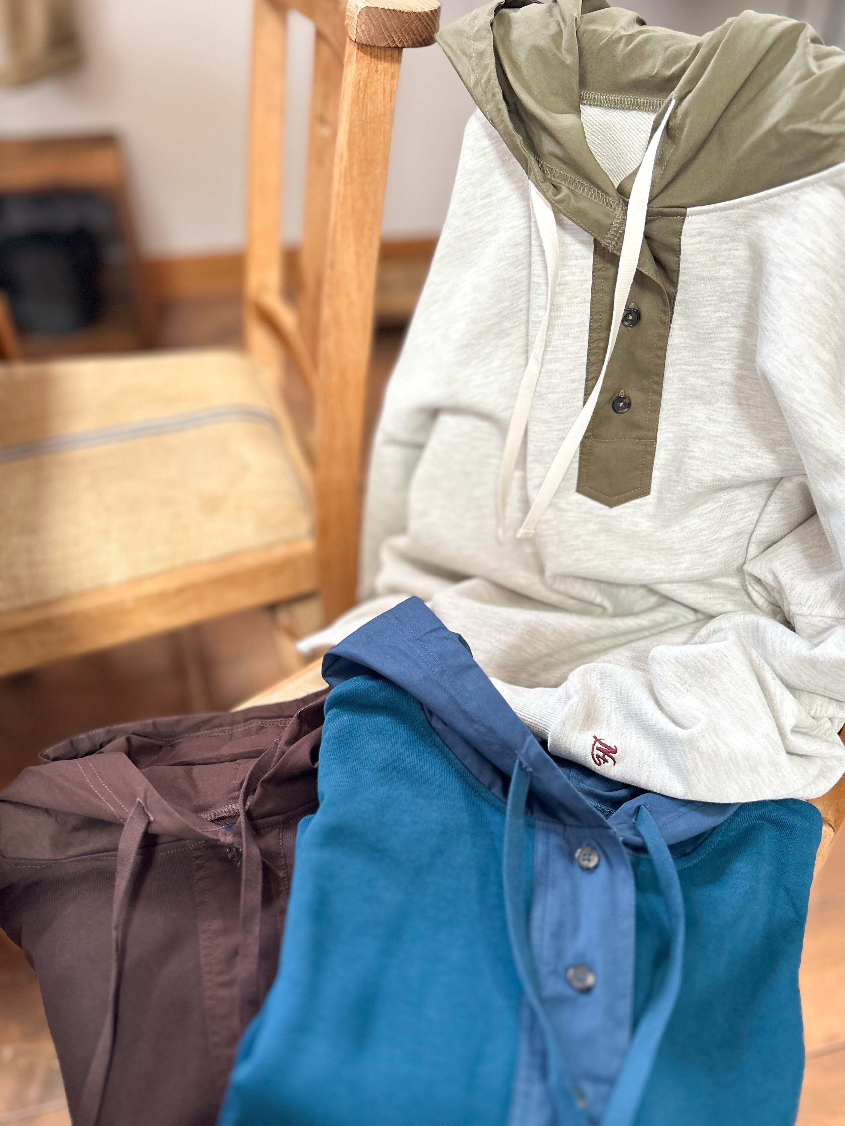 裏毛×布帛フーデッドプルオーバー NHC55604 | Keitto NORTHERNTRUCK