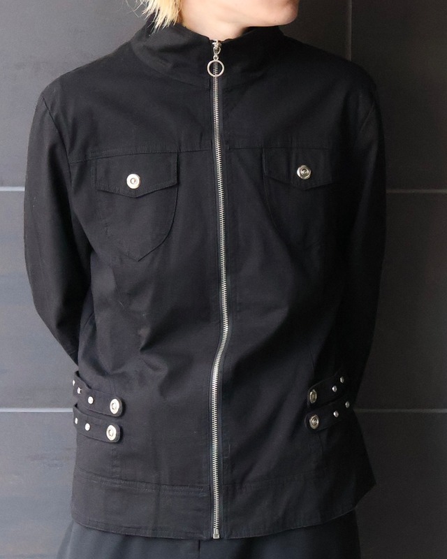 button design zip up blouson