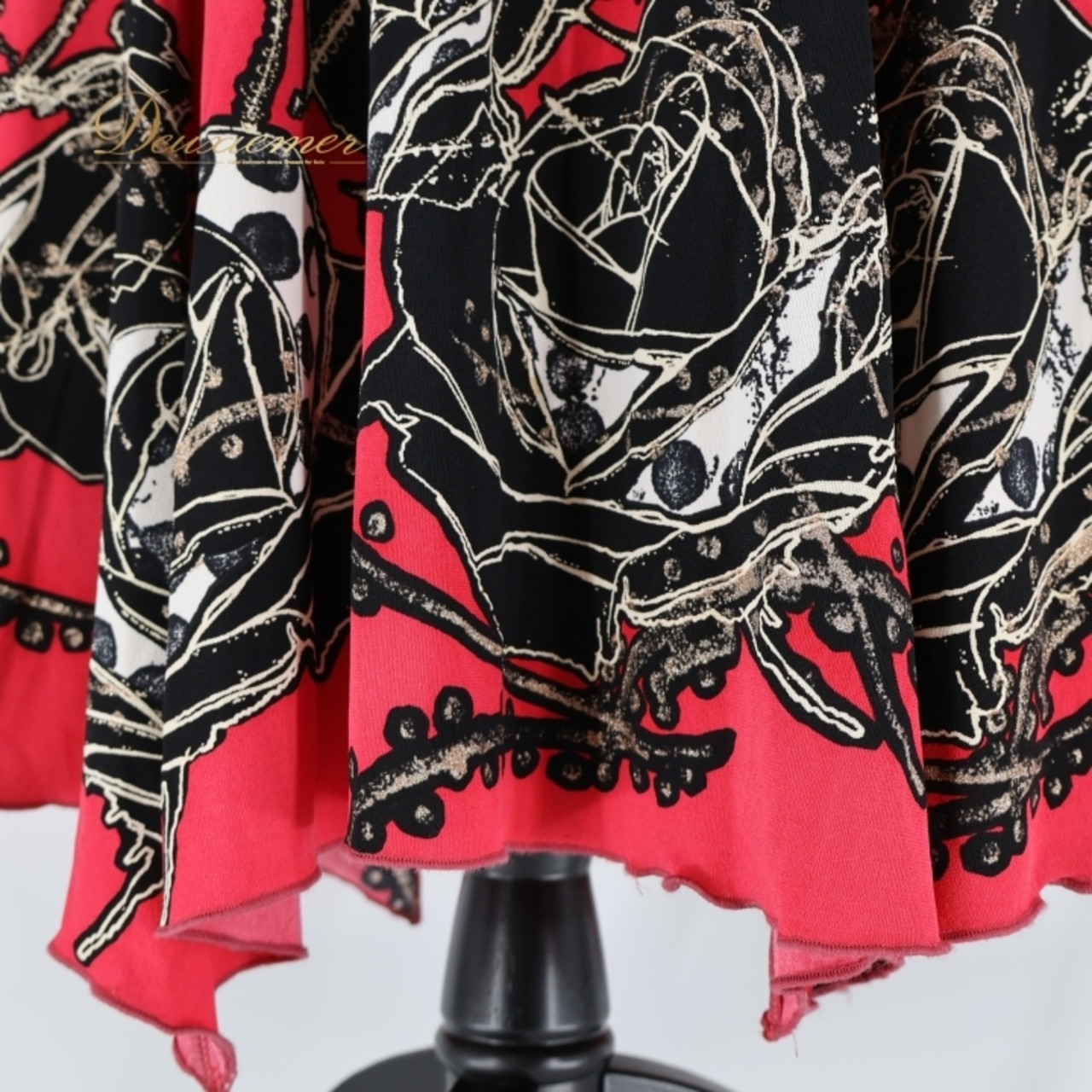 社交ダンス 衣装 ツーピース チャコットロイヤルダンス Chacott ROYAL DANCE ピンク系 花柄 伸縮 上品 高級感 華やか 日本製 黒 白 金 ストレッチ パーティー 長袖 セットアップ 上下セット レッスン ブラック系 ホワイト系 ゴールド系