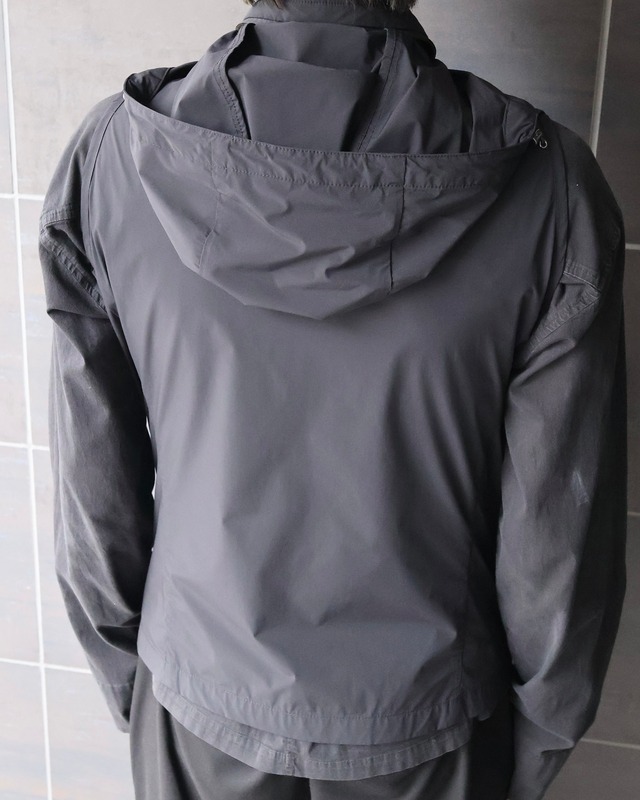 【EMPOLIO ARMANI】nylon double zip hoodie vest