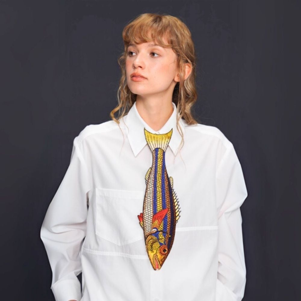 黄金の潮を泳ぐサバ刺繍ネクタイ E00568 | EMMA GRAND