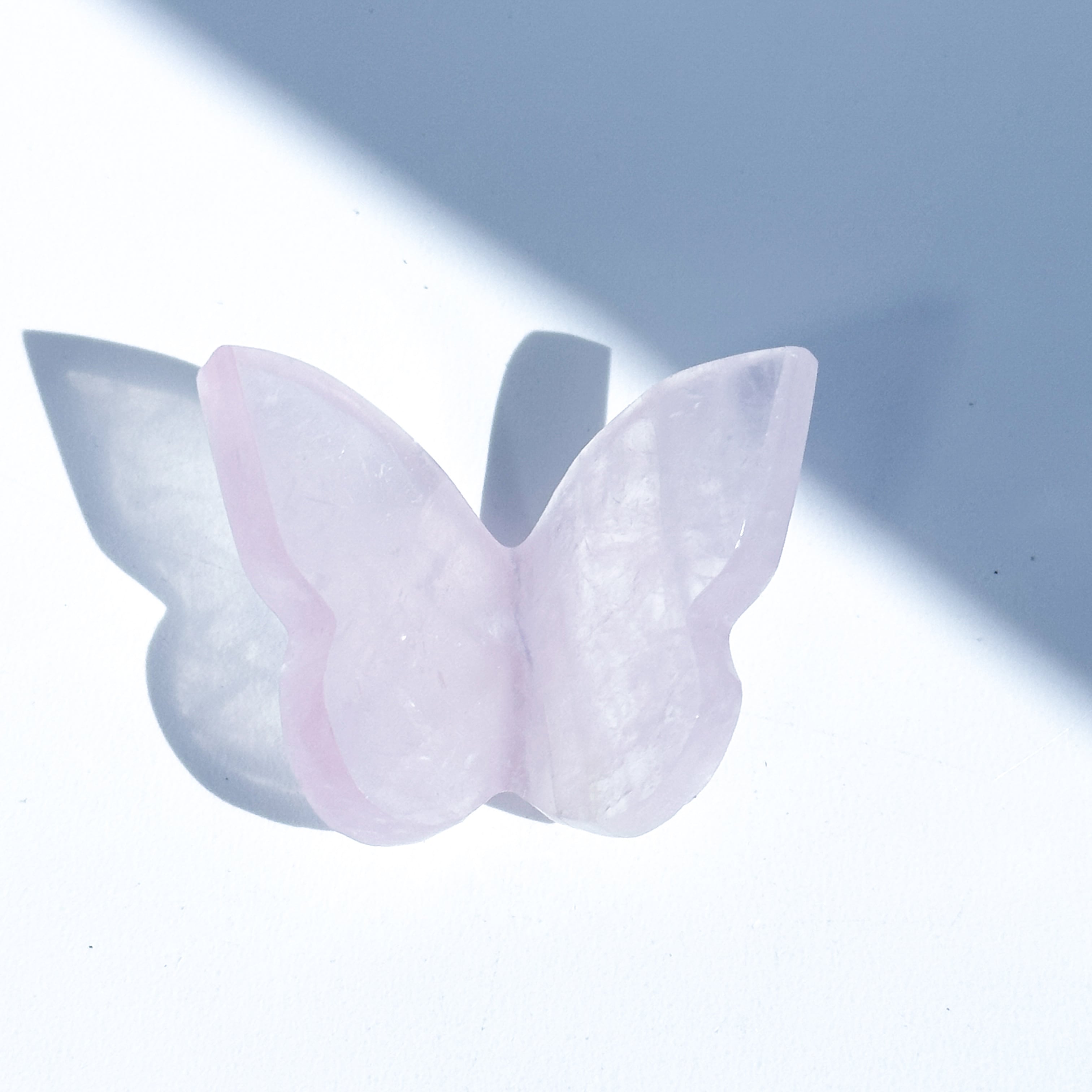天然石ファイアークォーツ　蝶々お花彫刻パーツ　No.1967 ローズクォーツ 3D蝶 01◇ Rose Quartz Butterfly ◇天然石・鉱物