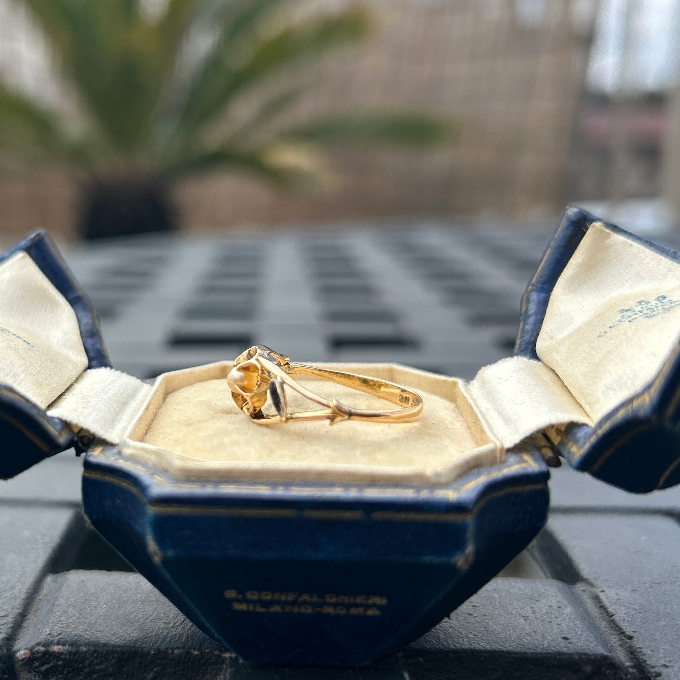 アンティーク　貴重な戦前の桜モチーフリング