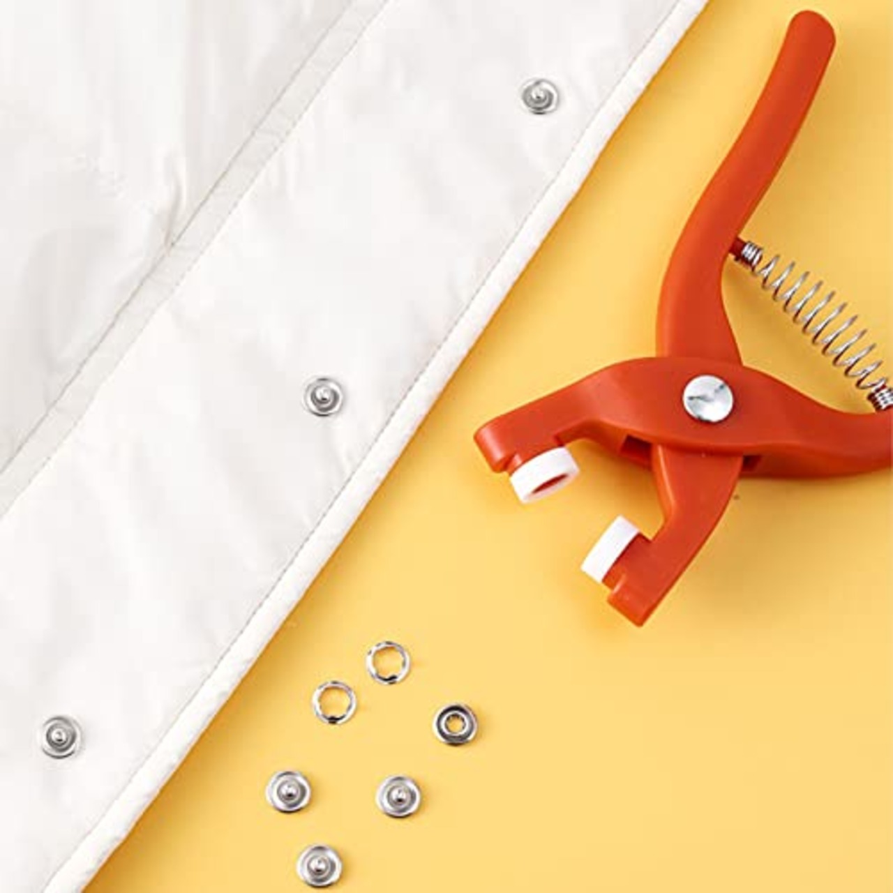 YFFSFDC スナップ ボタン 100個入り プラスナップ ペンチ付き 打ち具 衣服 ビニール袋 テーブル クロスなどに適しています プライヤーで スナップ留め具 DIY 操作が簡単 収納ケース付き