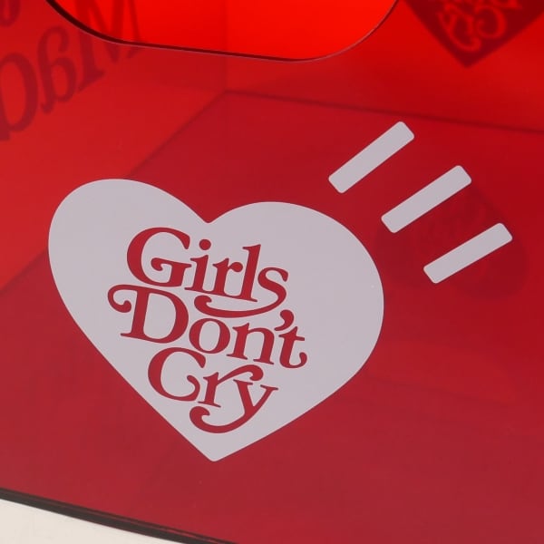 Girls don't cry ACRYLIC FILE BOX