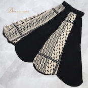 フラダンス 衣装 スカート ブラック系 ベージュ系 シングル ツーカラー かわいい おしゃれ 上品 きれい 華やか 大人っぽい 黒 茶 ハワイアン アロハ フラ ダンス レッスン 練習 お洒落 カジュアル フェミニン お出かけ イベント コーディネート