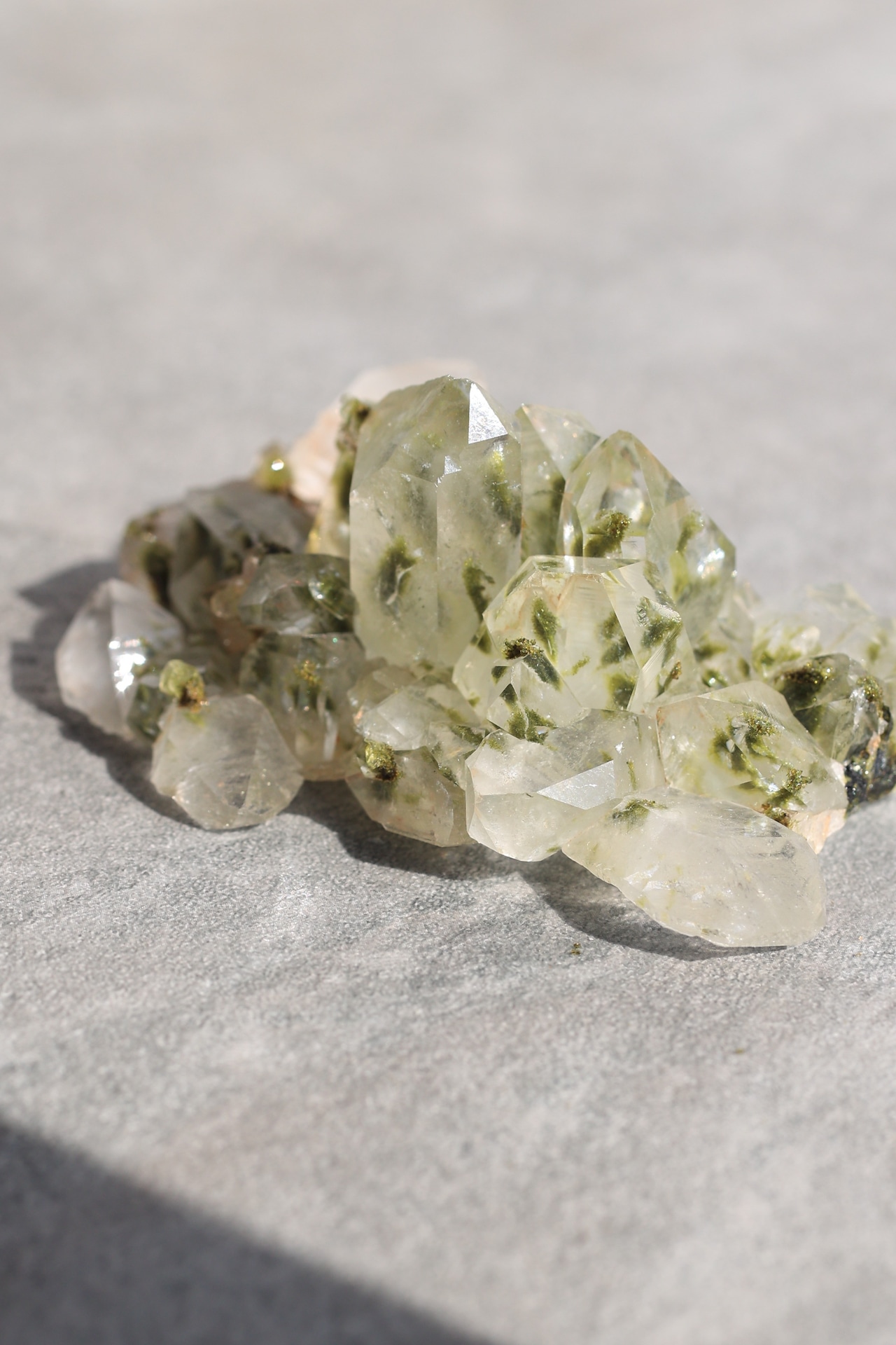 エピドート「自然と時間」Epidote|天然石 原石 鉱物 パワーストーン | EP-U-001