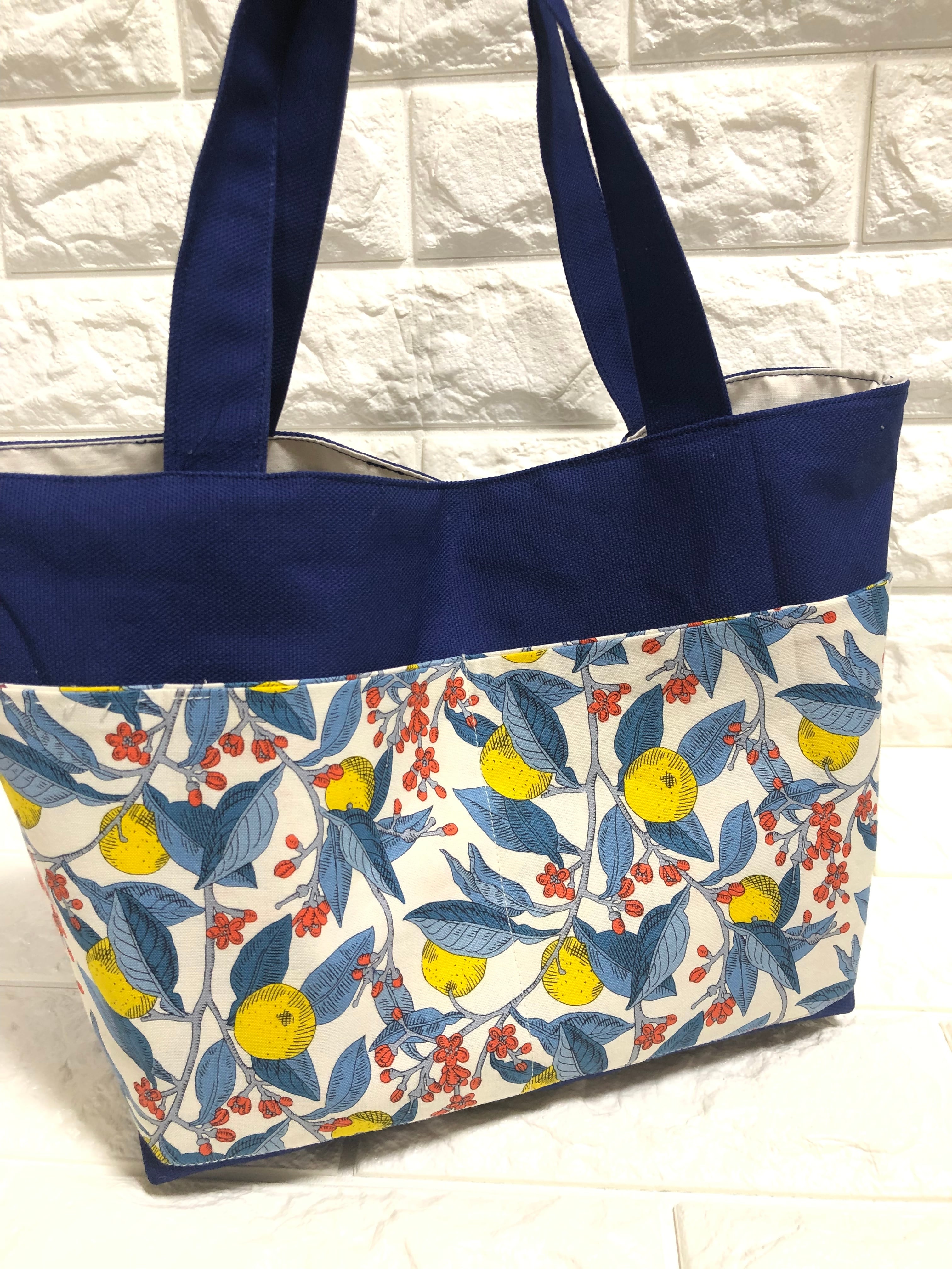 お値下げ⭐︎リバティのトートバッグ おしゃれなリバティトートバック お出かけバック リバティトート