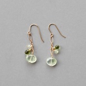 小粒な天然石ピアス！プレナイト×ペリドットピアス mm1192