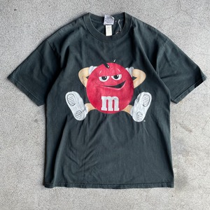 "00's M&M's RED print t"