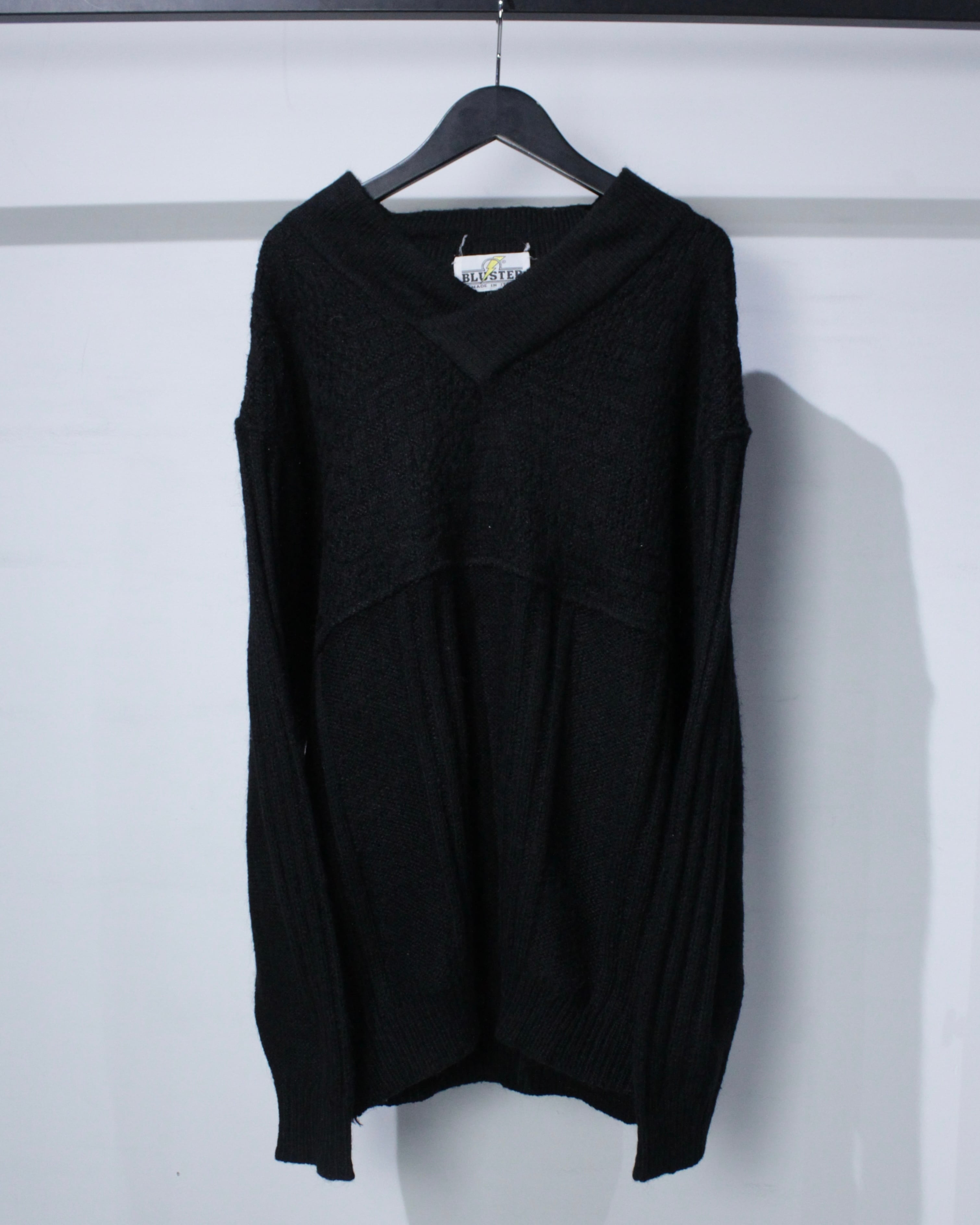 Caka BLACK】Made in Italy Vintage Loose V Neck Knit | Caka(カカ
