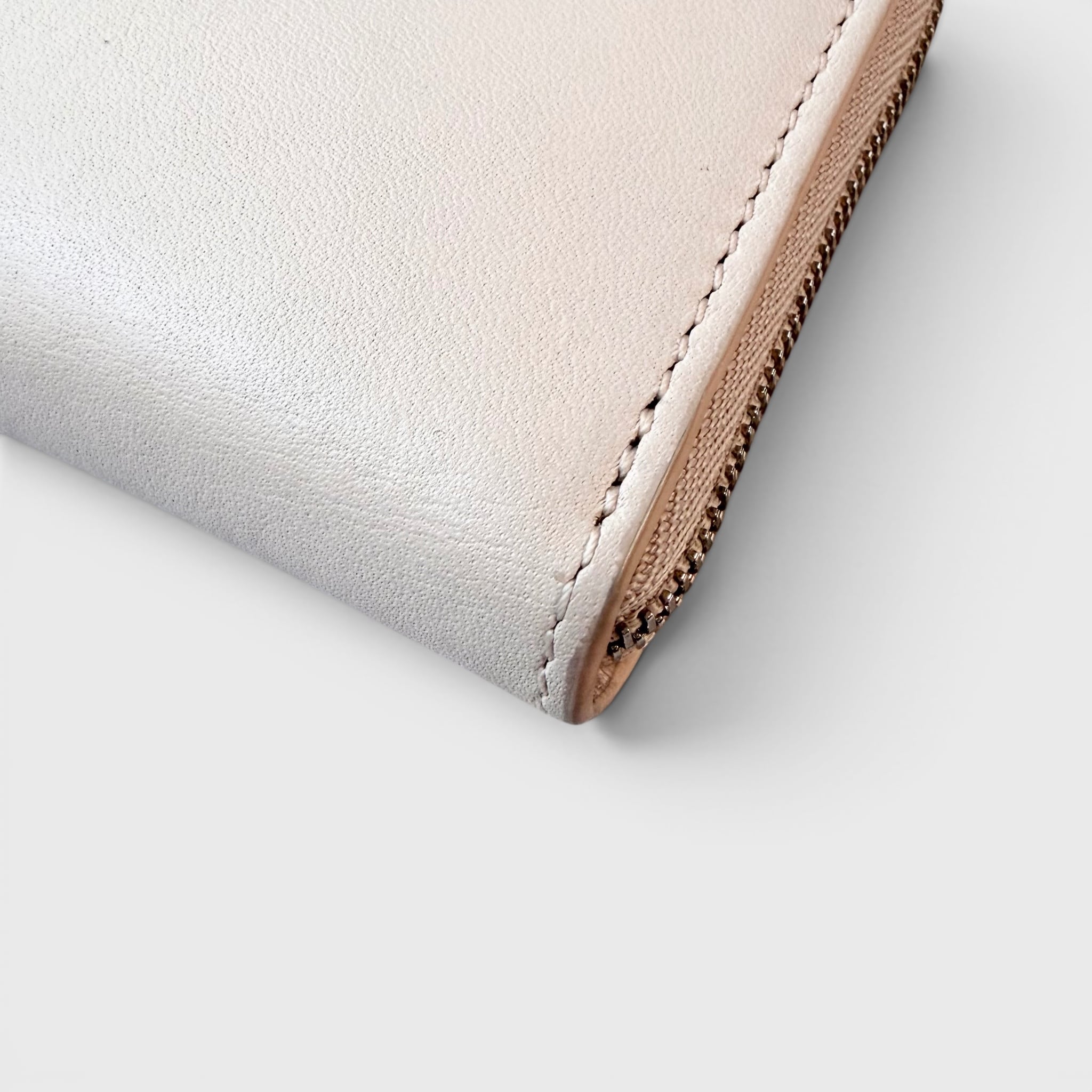 LOEWE Daisy Zip Coin Purse Pink | BRAND RESORT Online |【公式