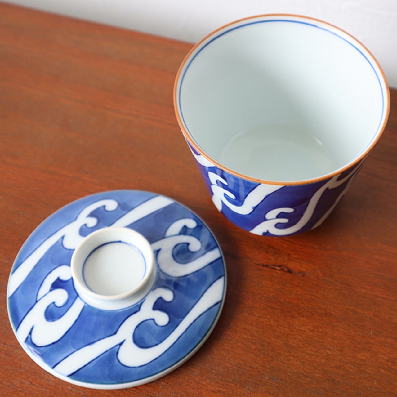 【アウトレット】【数量限定】有田焼　波絵むし碗