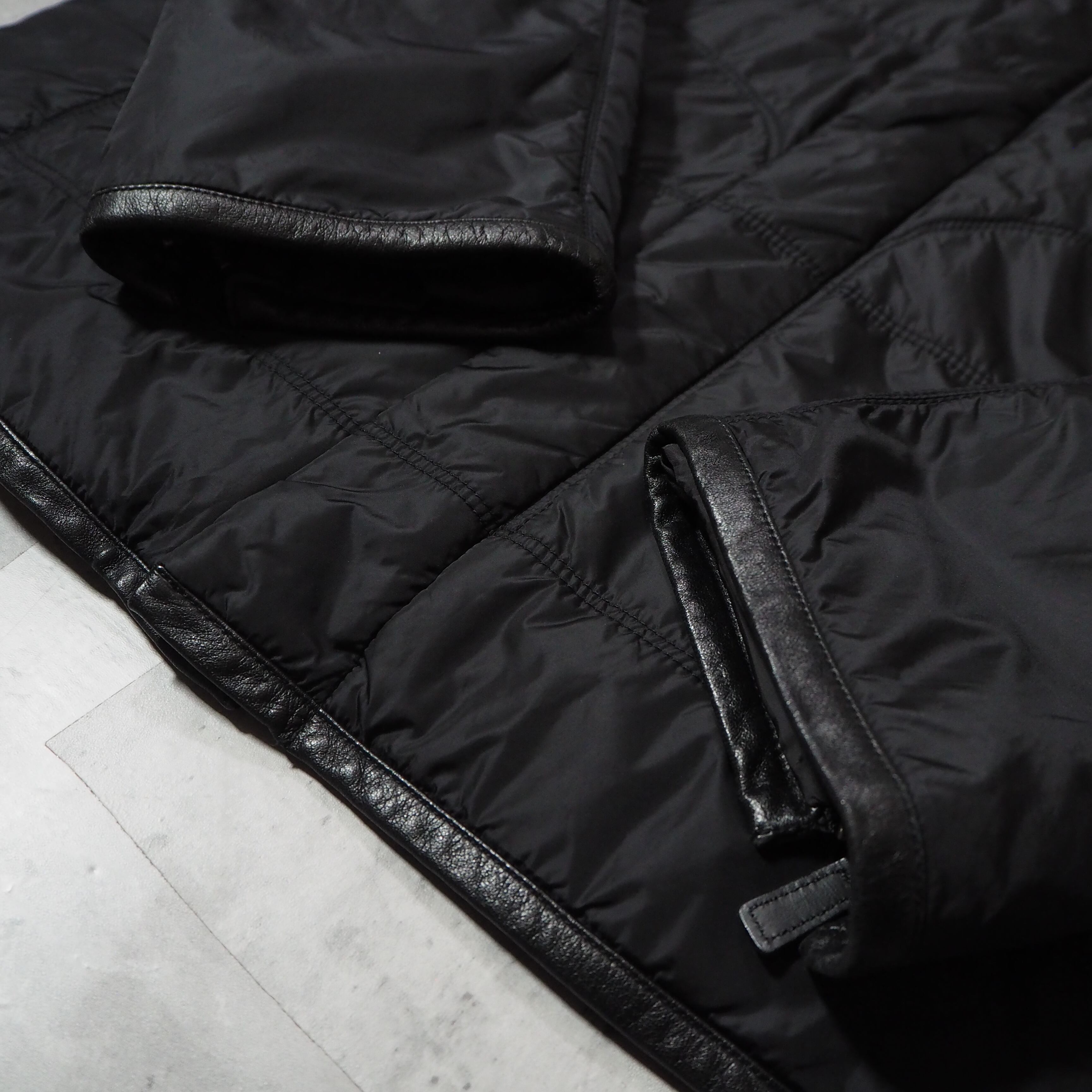 00s “DKNY” black nylon puff jacket 00年代 ダナキャラン パフ