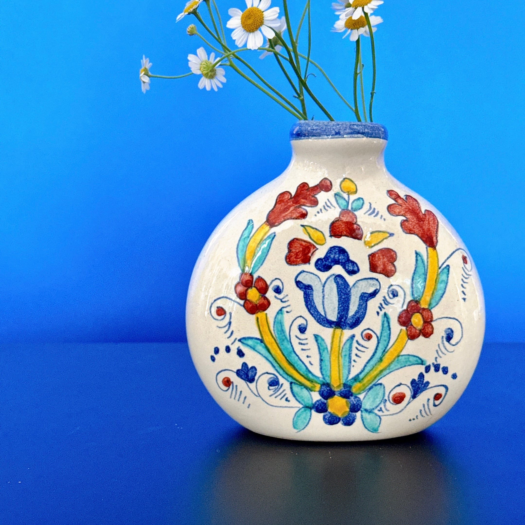 Italian pottery single vase | cobaltblue87