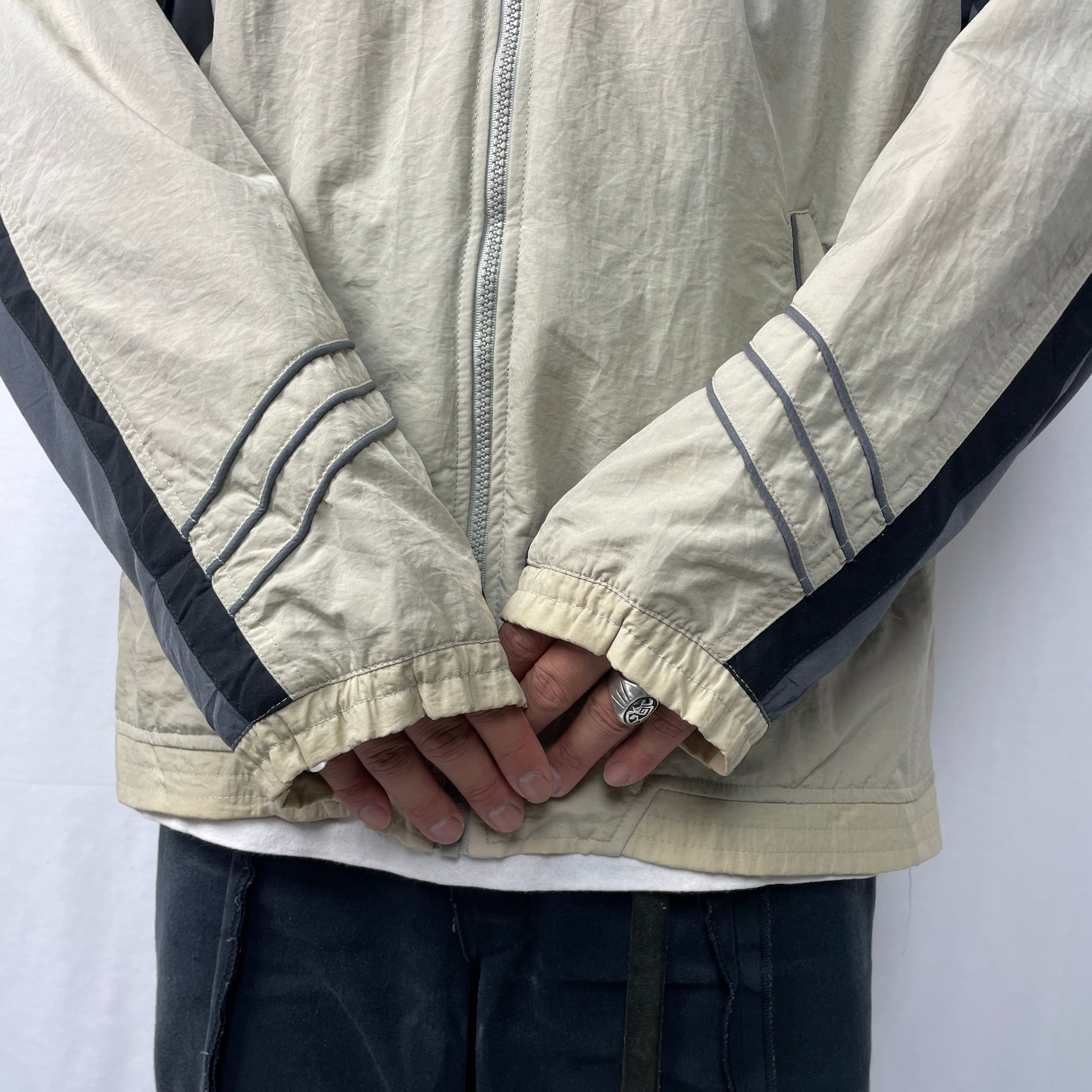 90sアディダストラックジャケット古着刺繍ロゴグレーウォームアップXL
