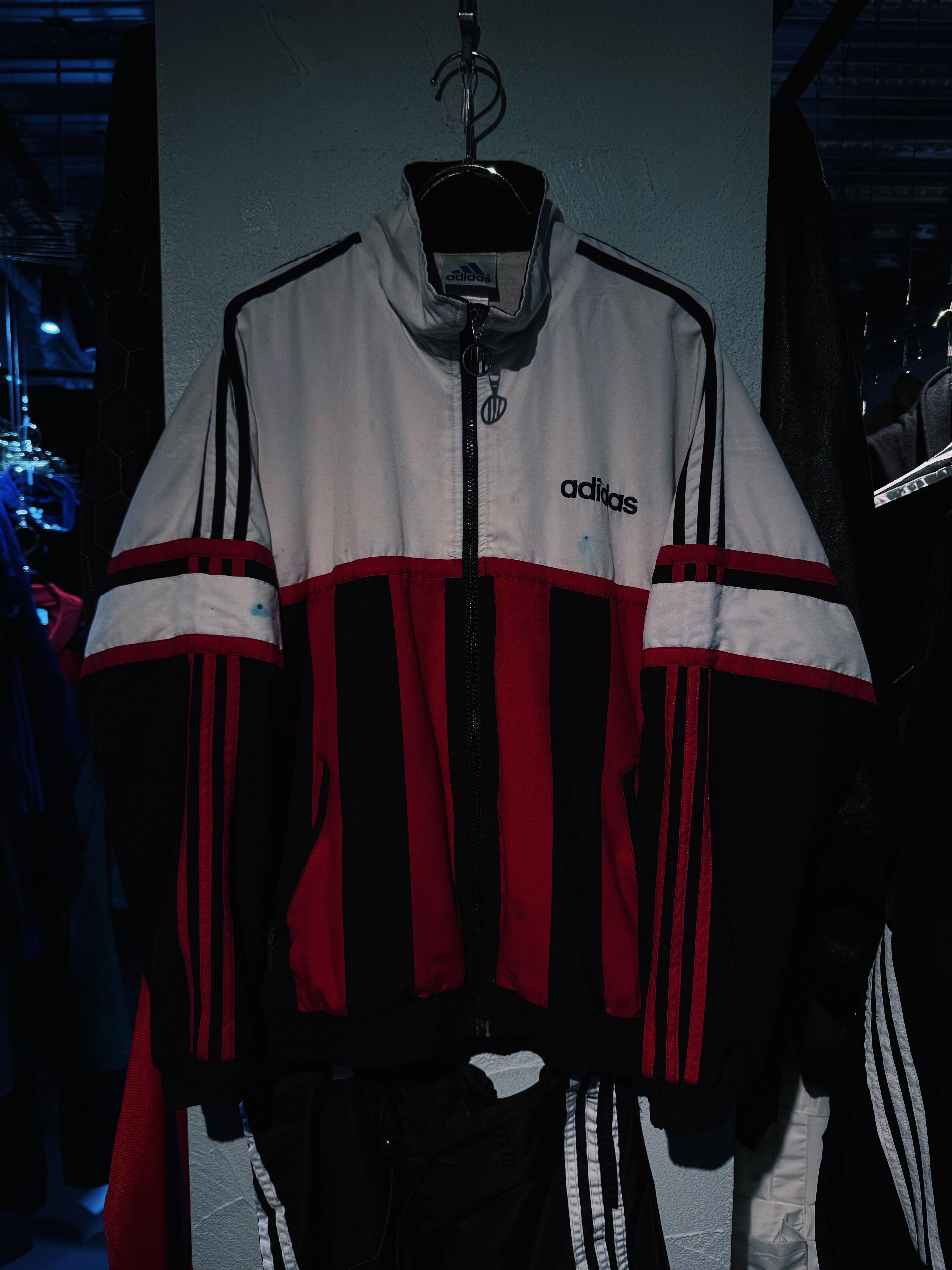 【D4C】90's vintage "ADIDAS" switching color design nylon track jacket