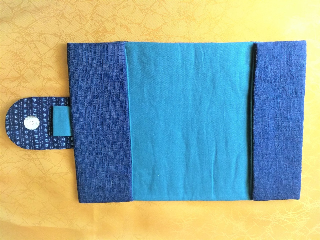 着物地手縫い手帳カバー(A6、文庫本サイズ)
