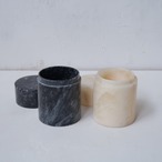 ブラック&ホワイトの茶筒