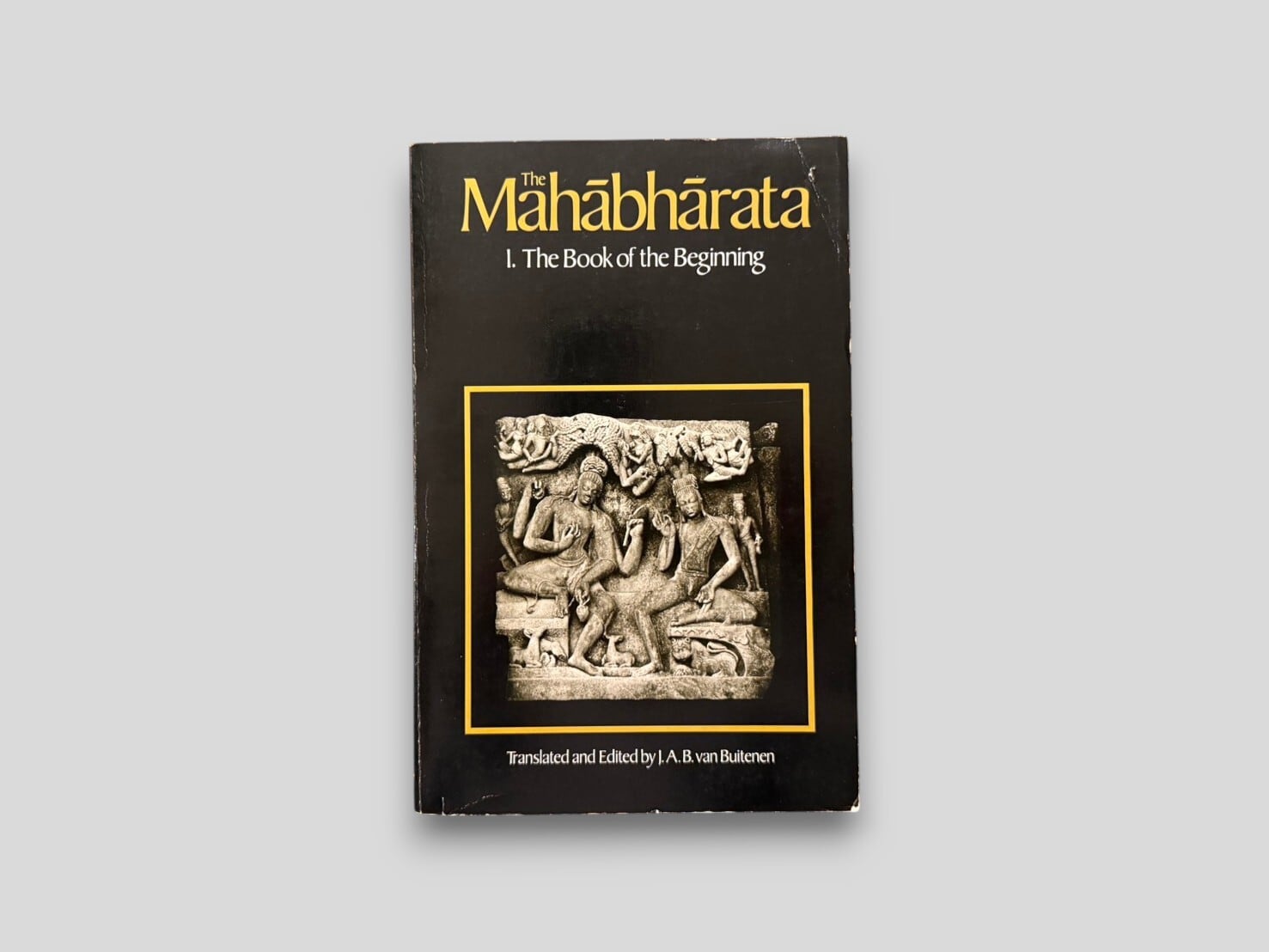 【SL1165】The Mahābhārata, Volume 1: The Book of the Beginning(1980) /J. A. B. van Buitenen