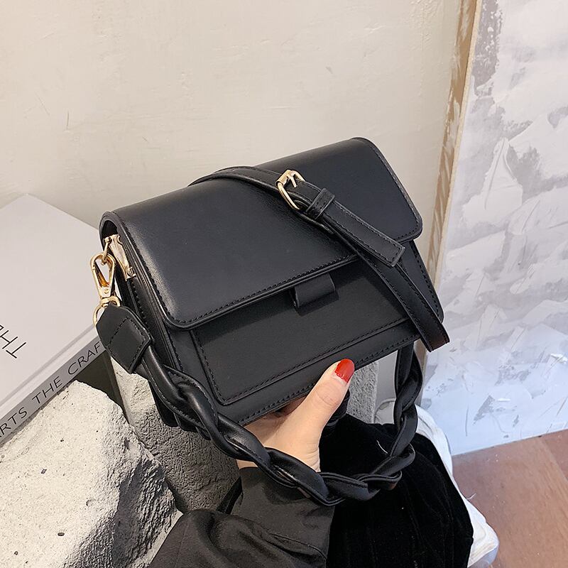 レディースレッドシングルショルダーバッグ スクウェア メッセンジャーバッグ Tiancai_Wing_Bag20599275282