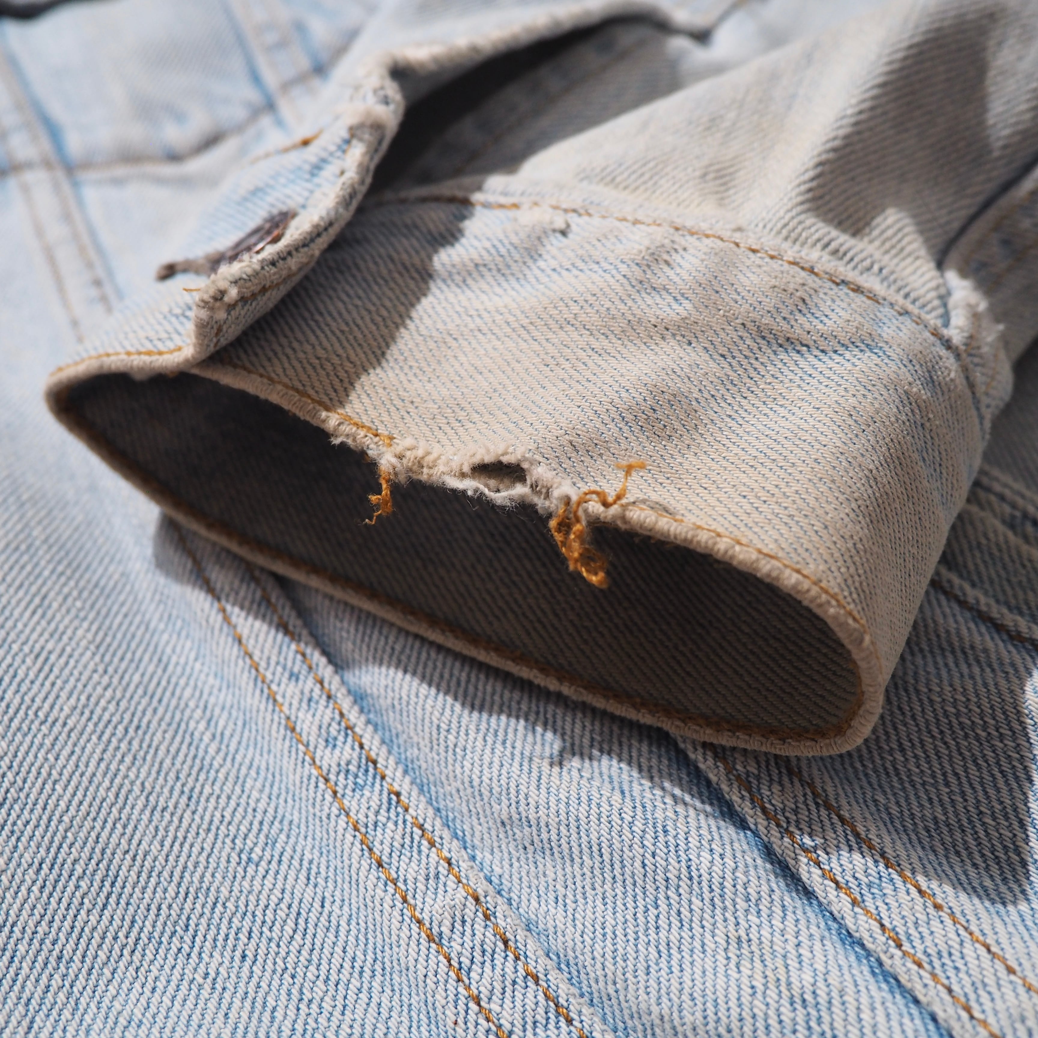 1990s " LEVI’S " Good Fade × Over silhouette vintage Denim jacket