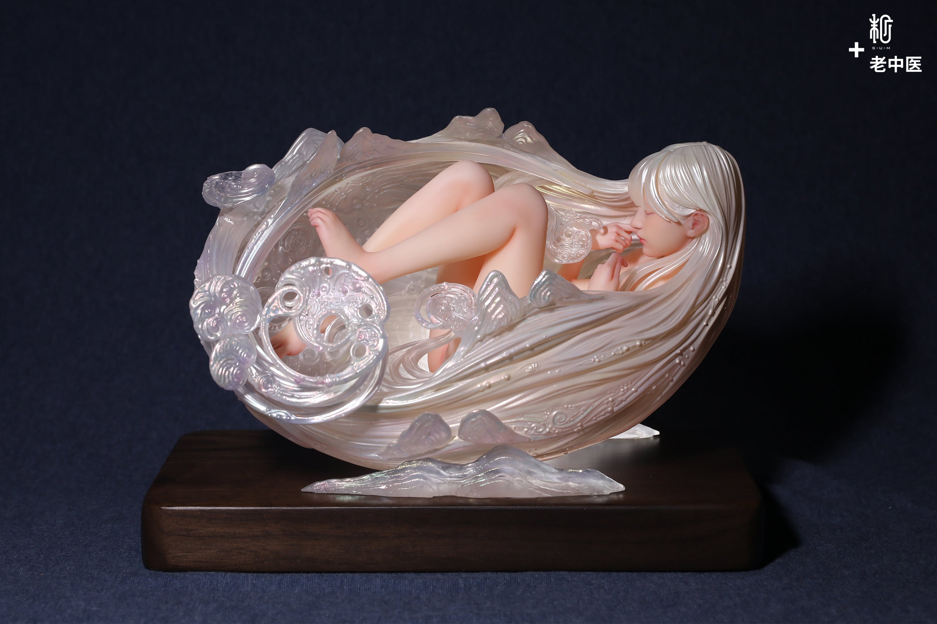 【For Overseas Pre-order Customers Only】Silkworm Woman – Pre-painted Completed Statue | Remaining Balance