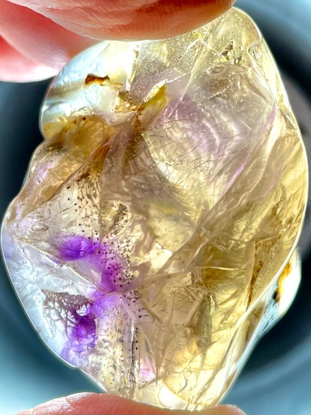 3) 内なる調和と安定「アメジスト・スモーキー・オパール」