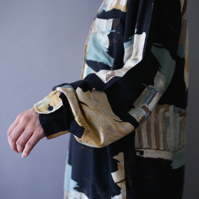 art graphic full pattern loose silhouette shirt