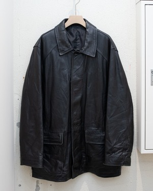 leather car coat / hidden fly front / zip & flap utility pockets / Made In ITALY