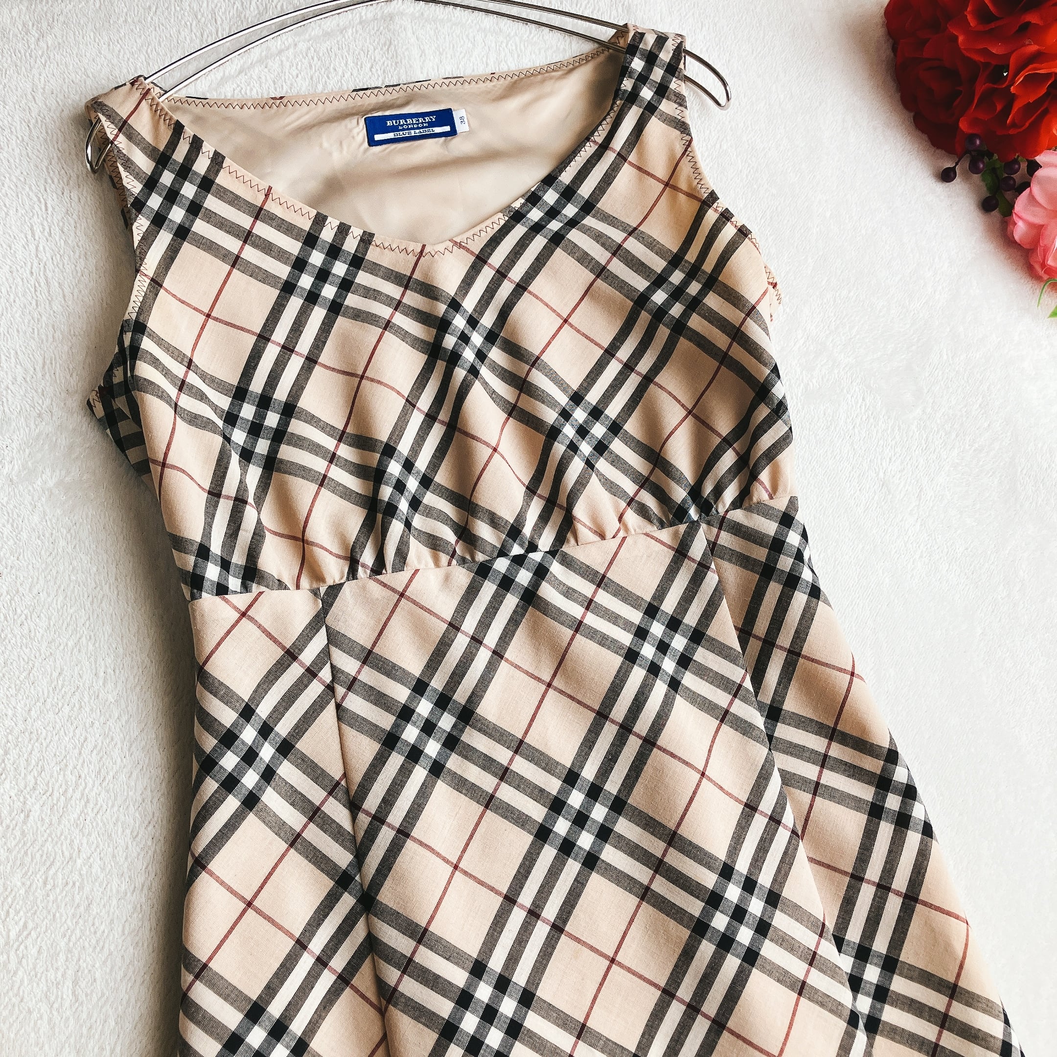 【美品】バーバリーブルーレーベル★ノバチェック Aライン ワンピース Vネック 美品】BURBERRY BLUE LABEL バーバリーブルーレーベル☆ノバチェック A